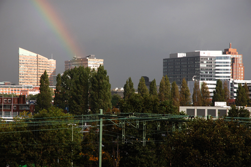 Regenboog boven het Paleis van Justitie in Den Haag